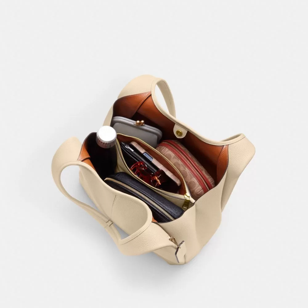 Coach Lana Shoulder Bag Shoulder Bag Women White Coach Lana Shoulder Bag Shoulder Bag Women White